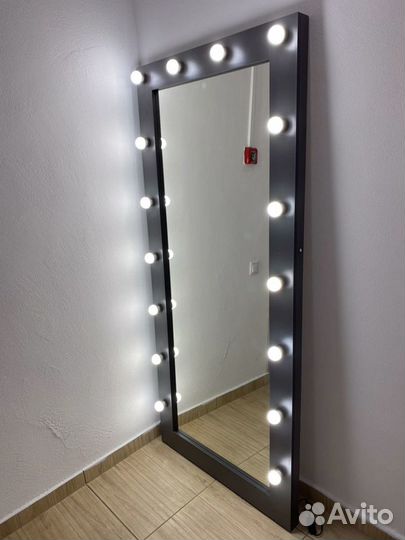 Гримерное зеркало 180/80 с лампами новое