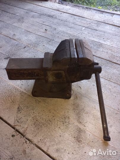 Тиски слесарные СССР