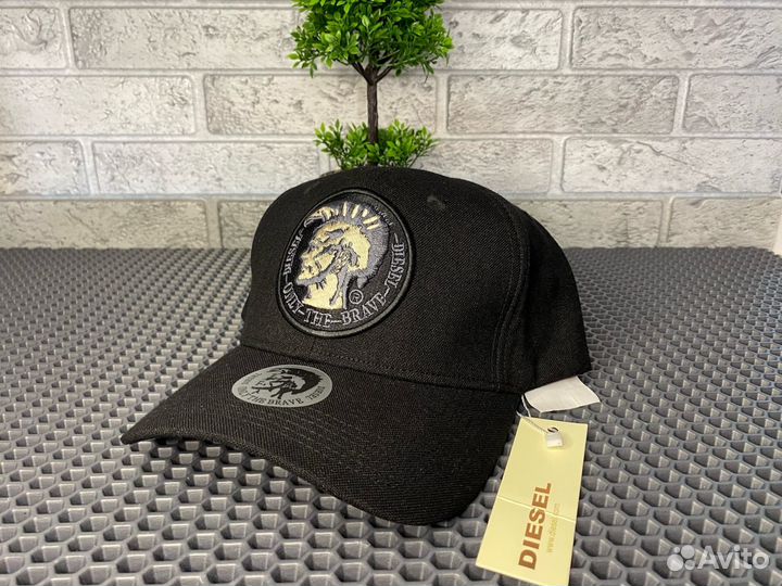 Бейсболка мужская Diesel