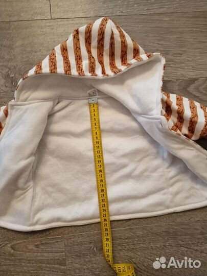 Костюм на мальчика 6-9 месяцев