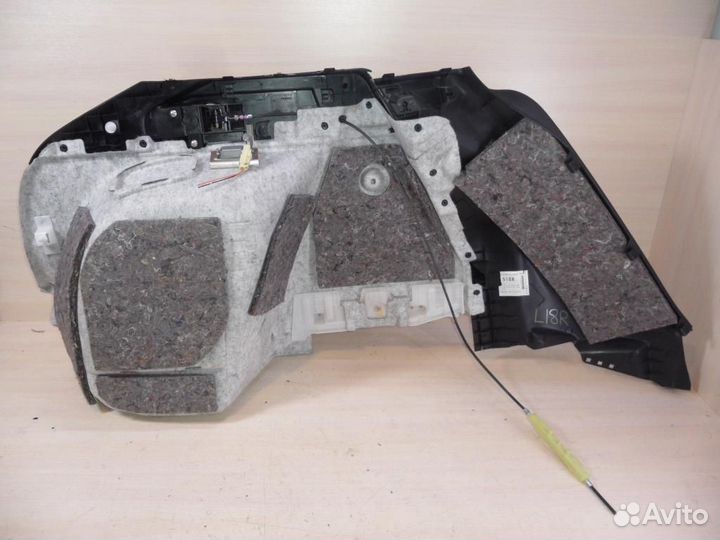 Обшивка багажника правая Mitsubishi Lancer 10 2010