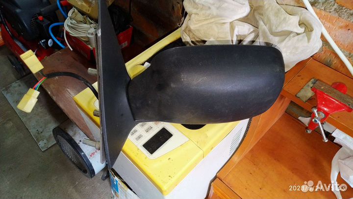 Зеркало нива