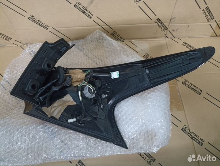 Фонарь задний левый Lexus NX 81560-78060