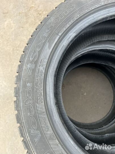 Goodyear Vector 4Seasons 215/55 R16