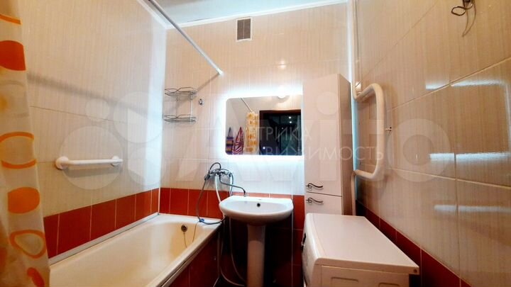 1-к. квартира, 42 м², 1/5 эт.