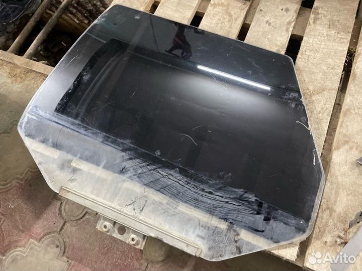 Стекло двери заднее левое Ваз 2114