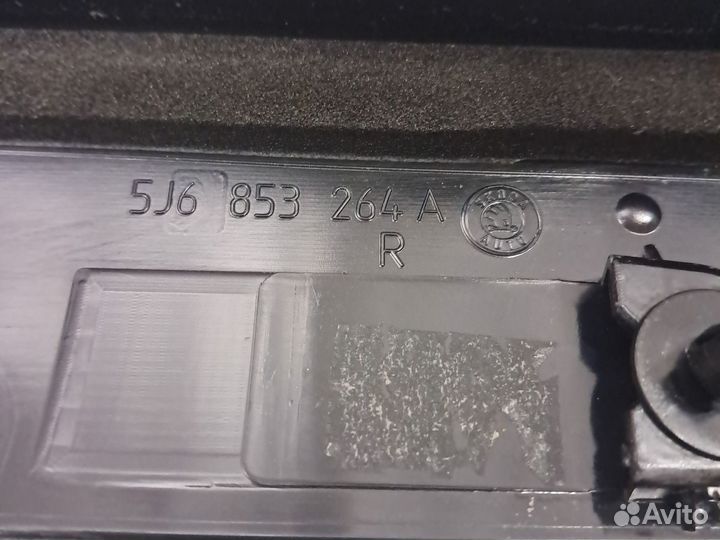 Молдинг лобового стекла skoda fabia