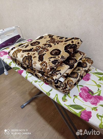 Велюровая ткань