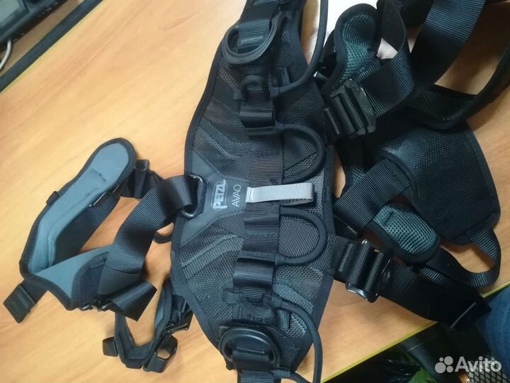 Страховочная система Petzl avao bod