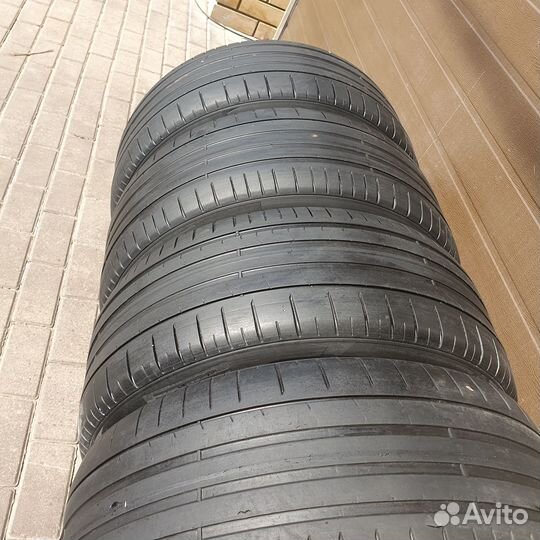 Pirelli P Zero 285/45 R20 108