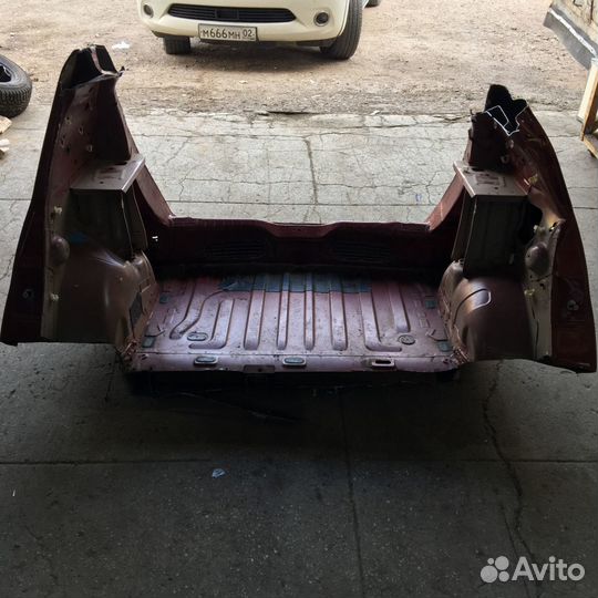 Панель задка задняя Фартук Renault sandero