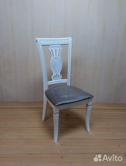 Стул Версаче