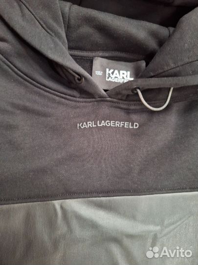 Спортивный костюм женский