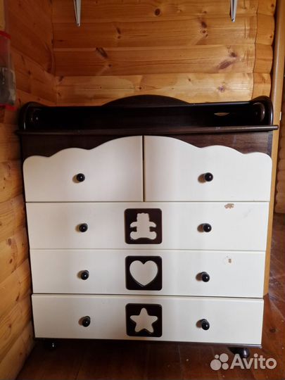 Комод детский из массива