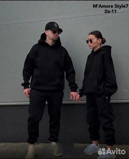 Парные спортивные костюмы