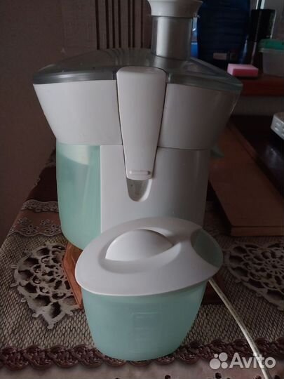 Соковыжималка шнековая