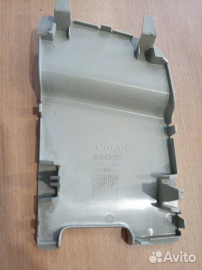 Крышка левая Volvo Fh 4 D13A460S 2017