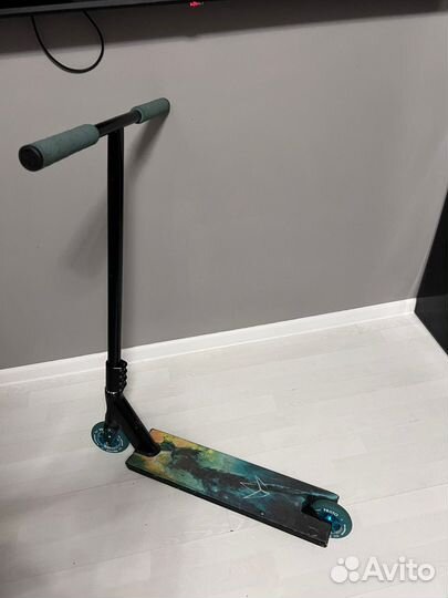 Трюковой Самокат для Стрита Striker