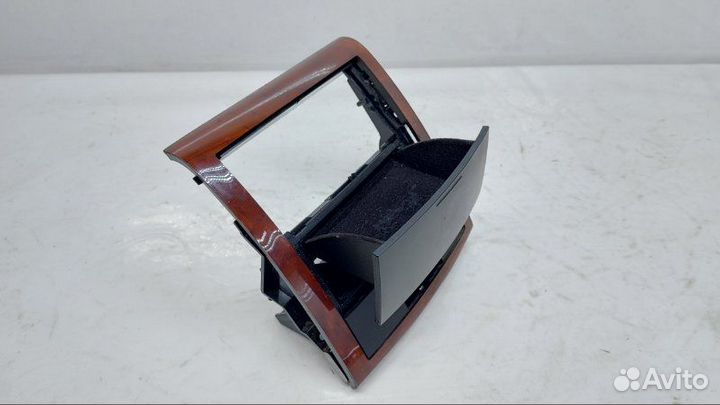 Накладка подлокотника Volkswagen Touareg 7L 3.6