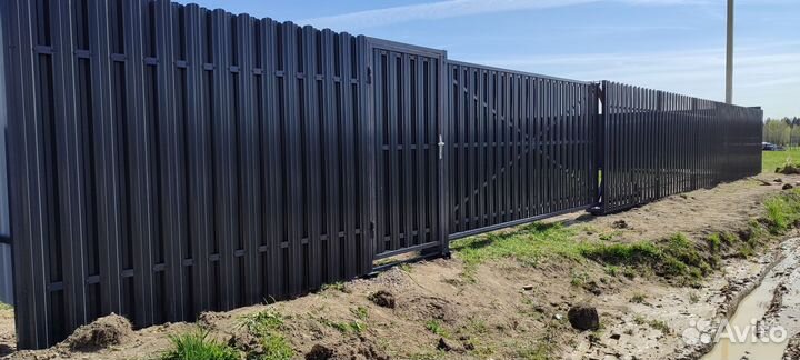 Забор из Евроштакетника