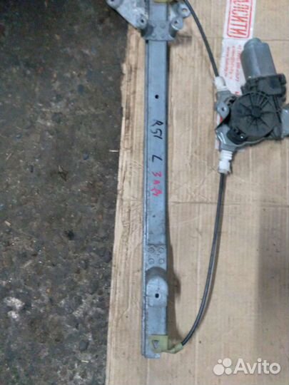 Nissan Pathfinder R51 стеклоподьемник