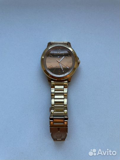 Часы Tommy Hilfiger