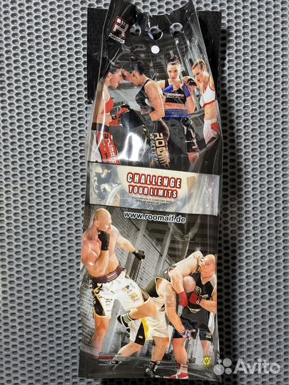 Боксерские перчатки 8 oz новые