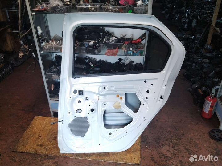 Дверь задний правый Renault Logan 2