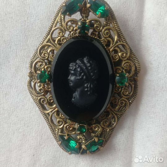 Камея-винтаж (брошь)