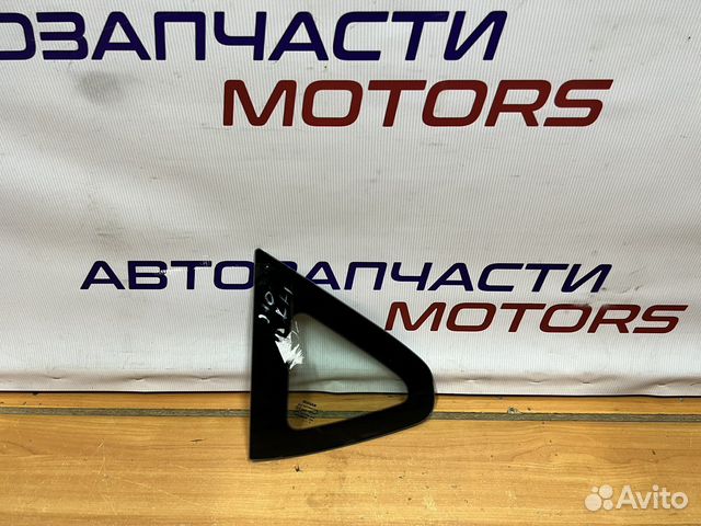 Nissan Qashqai J10 Стекло заднего левого крыла