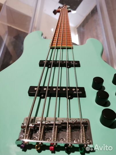 Басс гитара Mark Bass gloxy V 5 струн