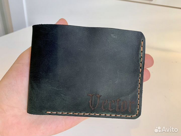 Кошелек мужской кожаный зелёный ручной работы