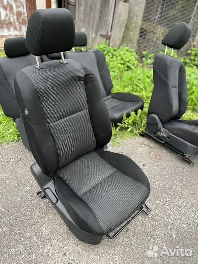 Салон кресла mazda 3 bl