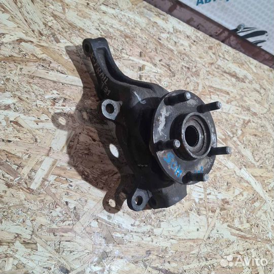 Кулак поворотный передний левый Niccan X-trail T31