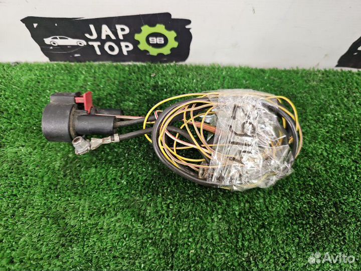 Разъем вентилятора охлаждения Volkswagen Passat B6