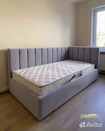 Детская кровать с мягкими бортиками