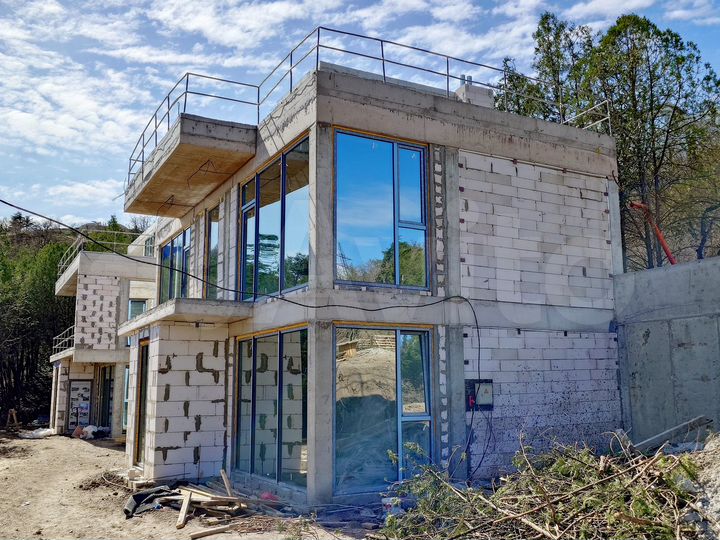 Дом 250 м² на участке 6 сот.