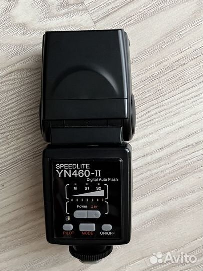 Вспышка YongNuo YN-460II Speedlight