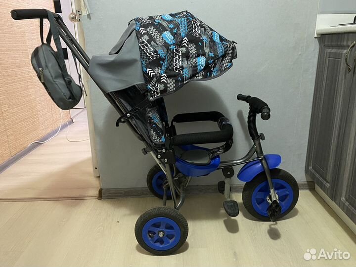 Детский велосипед трехколесный с ручкой