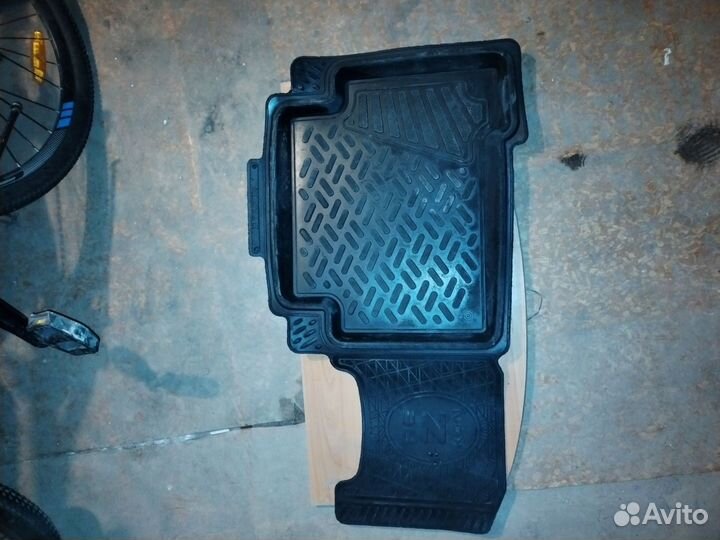 Автоковрики Rezron