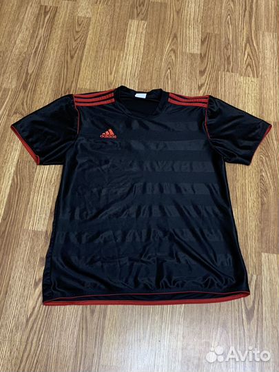 Футболка adidas