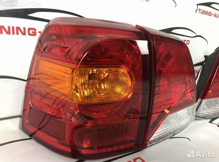 Стоп сигналы Toyota Land cruiser 200