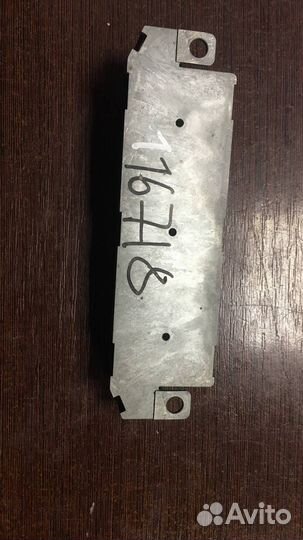 Усилитель антенны Audi A5 8T 2009 8T0035225AA