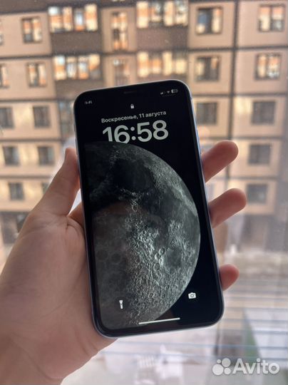 iPhone Xr, 64 ГБ