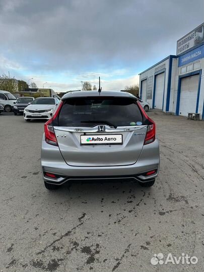 Honda Fit 1.5 AMT, 2017, битый, 244 000 км