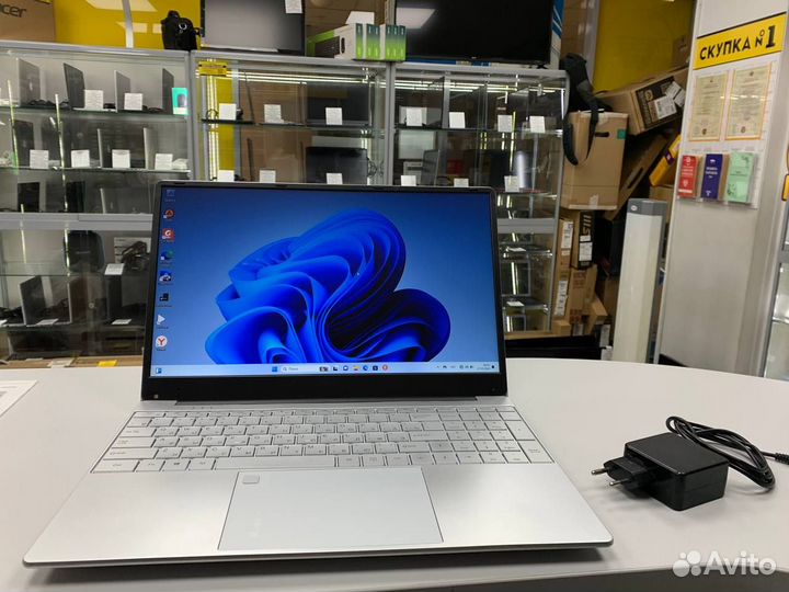 Ноутбук NoteBook Intel 4 ядра/ SSD 512Gb/ Ram 16Gb