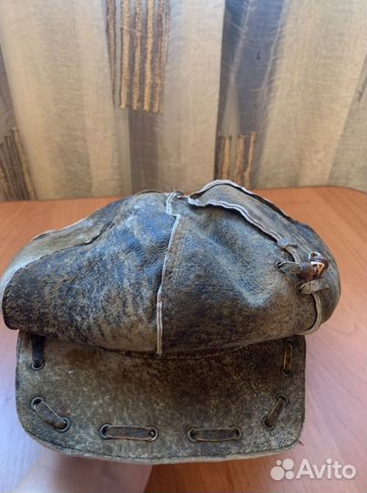 Берет женский кожаный