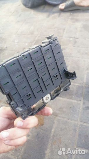 Блоки предохранителей пежо206