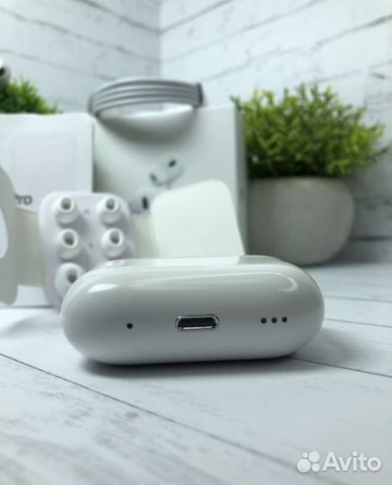 Apple airpods pro 2 lightning