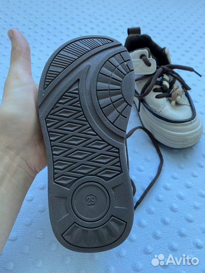 Осенние ботинки на мальчика/девочку новые 4 года